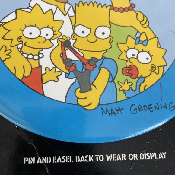 1990s The Simpsons Family Portrait Great Big Button Pin and Easel Back Style - Picture 3 of 4